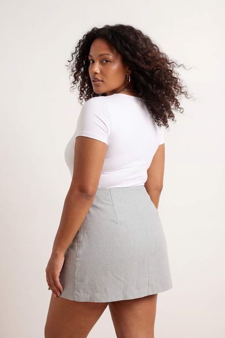 Trendyol Curve Dam Grå Enfärgad Kort / Mini Plus size Kjolar - Image 5