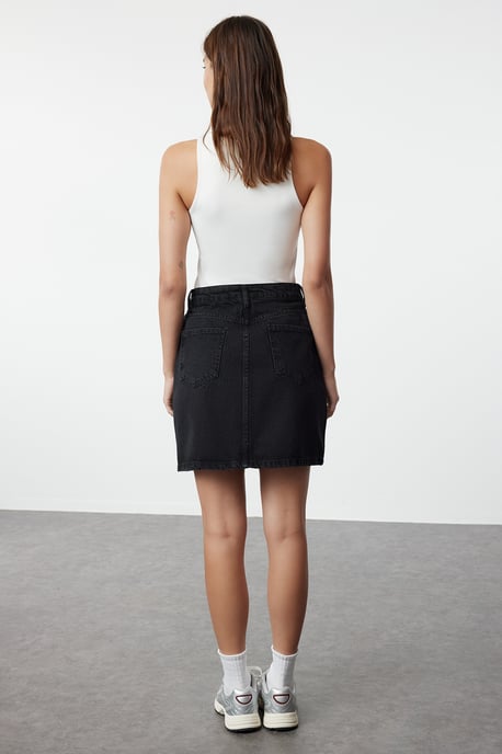 TRENDYOLMİLLA Dames Zwart Effen Kort / Mini Kokerrok- rok Kokerrok- rok Rokken - Image 4