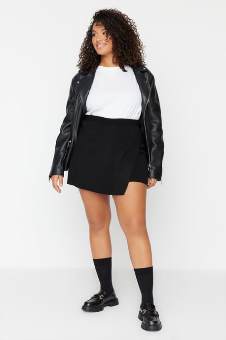 Trendyol Curve Dam Svart Enfärgad Kort / Mini Byxkjol Plus size Kjolar - Image 6