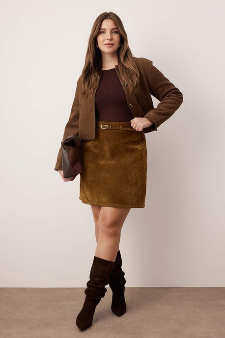 Trendyol Curve Dam Brun Enfärgad Kort / Mini Plus size Kjolar - Image 1