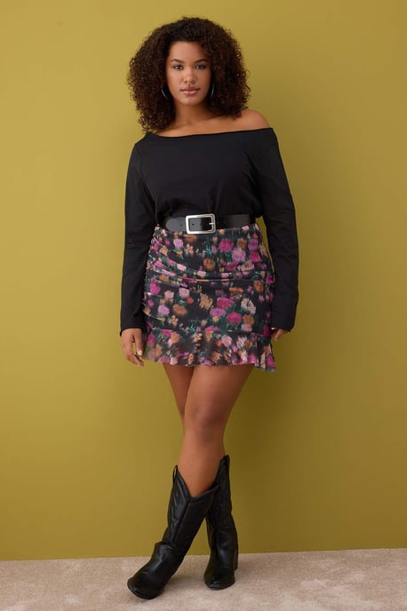 Trendyol Curve Dam Svart Blommig Kort / Mini Plus size Kjolar - Image 1
