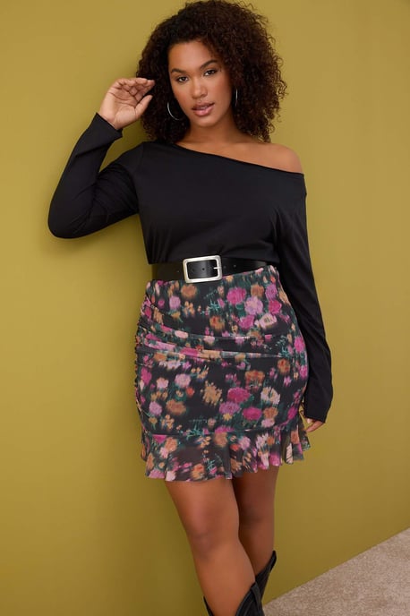 Trendyol Curve Dam Svart Blommig Kort / Mini Plus size Kjolar - Image 4