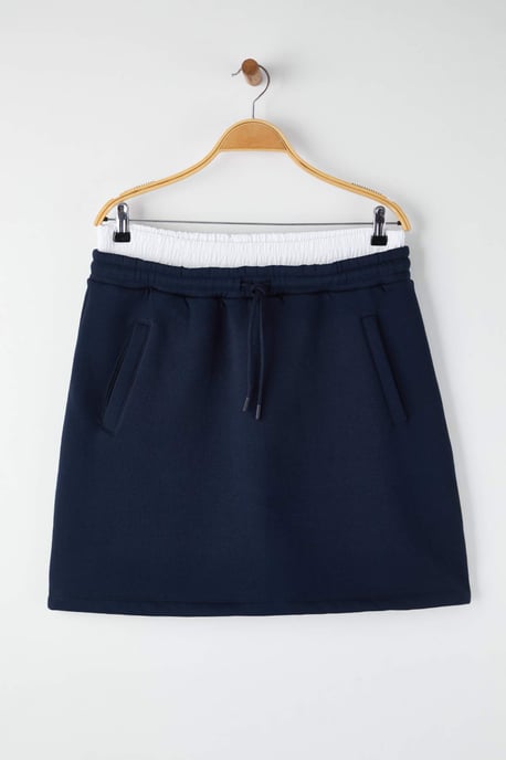 Trendyol Curve Dam Mörkblå Enfärgad Kort / Mini Plus size Kjolar - Image 4