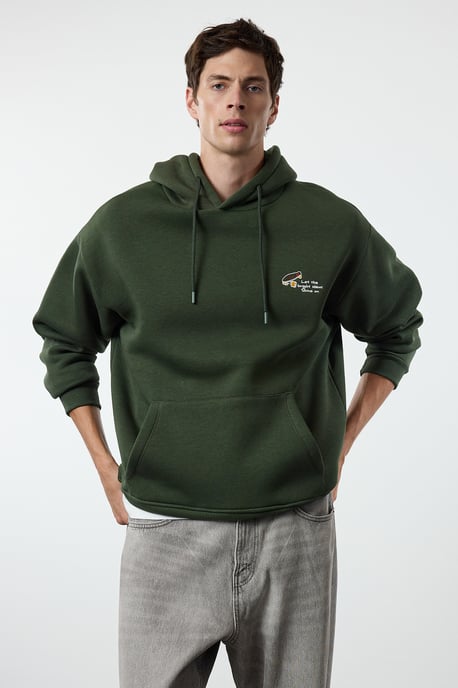 TRENDYOL MAN Men's Khaki Slogan Long Oversize Sweatshirts - Image 1