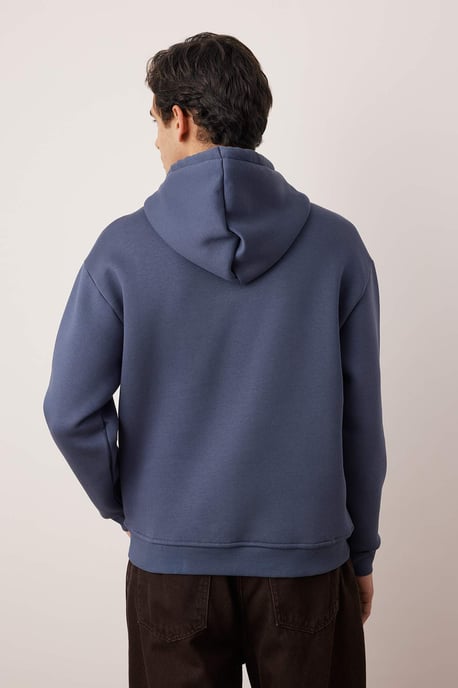 TRENDYOL MAN Men's Dark blue Slogan Long Oversize Sweatshirts - Image 3