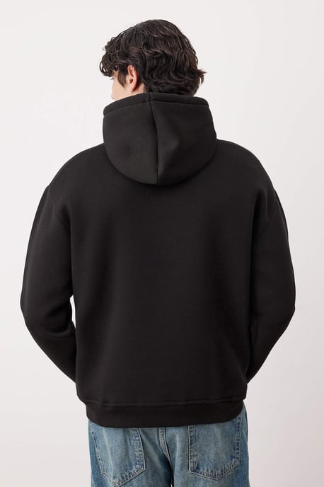 TRENDYOL MAN Herr Svart Slogan Lång Oversize Sweatshirts - Image 3