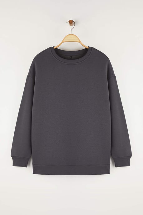 Trendyol Curve Dam Grå Enfärgad Lång Oversize Plus size Sweatshirts - Image 4