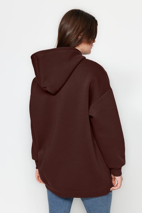 Trendyol Curve Dam Brun Slogan Lång Relaxed fit Plus size Sweatshirts - Image 3