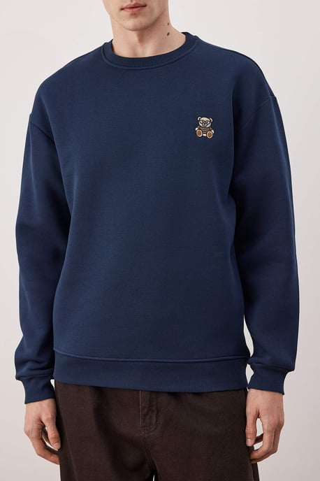 TRENDYOL MAN Men's Dark blue Plain Long Oversize Sweatshirts - Image 2