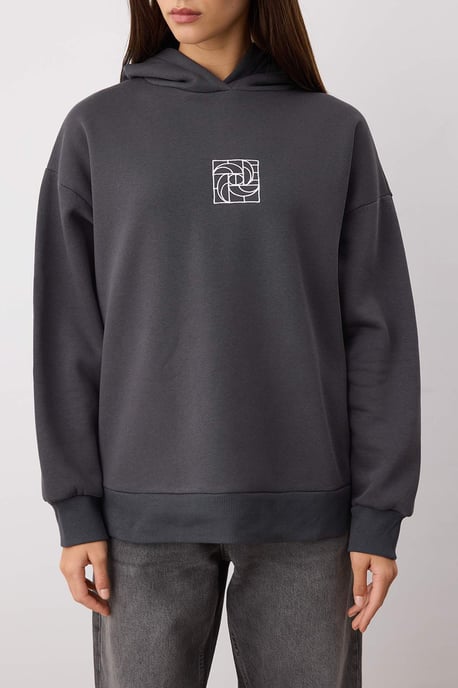 TRENDYOLMİLLA Dames Grijs Geometrisch patroon Lang Oversized Sweatshirts - Image 2