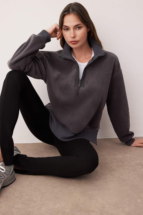 TRENDYOLMİLLA Dames Grijs Effen Lang Regular fit Sweatshirts - Image 4