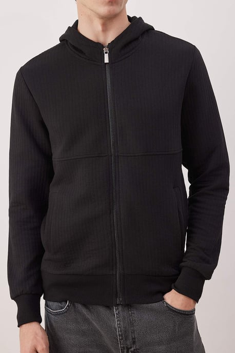 TRENDYOL MAN Men's Black Plain Long Regular fit Sweatshirts - Image 2