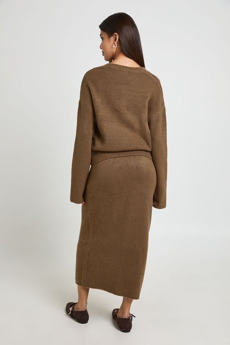 V Neck Jumper and Midi Skirt Co-Ord - Image 2