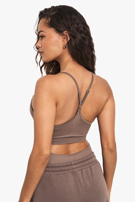 Boohoo Basics Seamless Rib Padded Light Support Sports Bra - Image 2