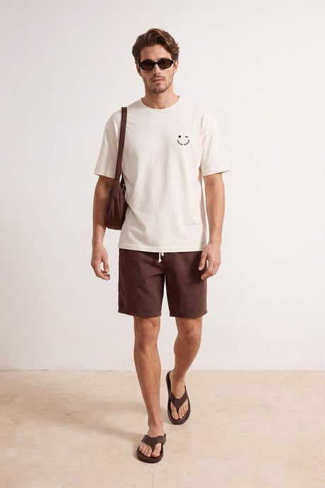 TRENDYOL MAN Men's Ecru Slogan Short Oversize T-Shirts - Image 1