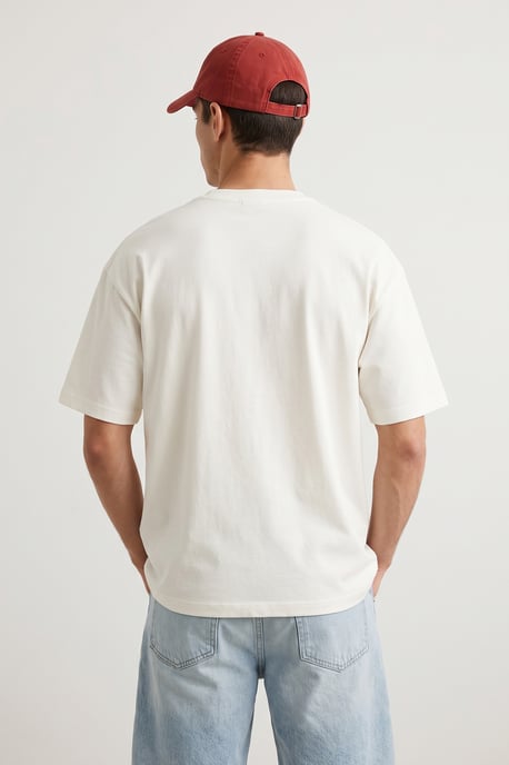 TRENDYOL MAN Jongens Ecru Geborduurd Kort Oversized T-shirts - Image 3