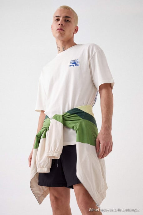 TRENDYOL MAN Jongens Ecru Slogan Kort Oversized T-shirts - Image 3