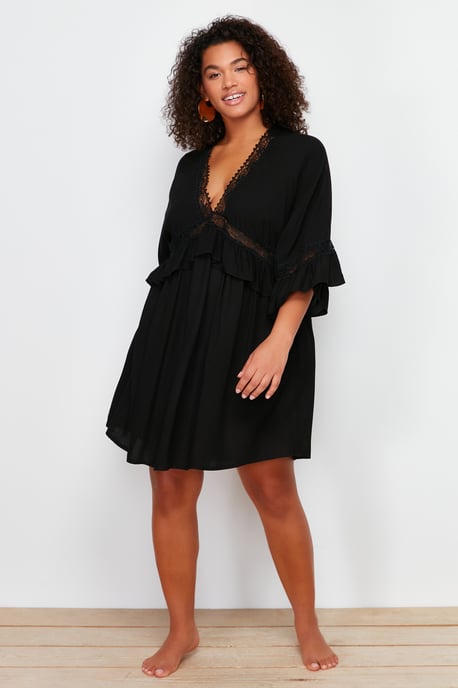 Trendyol Curve Dam Svart Enfärgad Kort / Mini Lång Strandkläder A-linje Plus size Klänning - Image 1