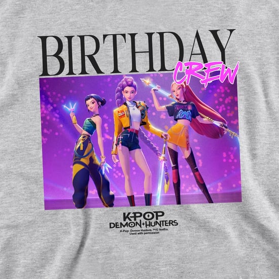 K-Pop Demon Hunters Childrens/Kids Huntrix Birthday Crew Group Pullover Hoodie (Athletic Heather) - Image 3