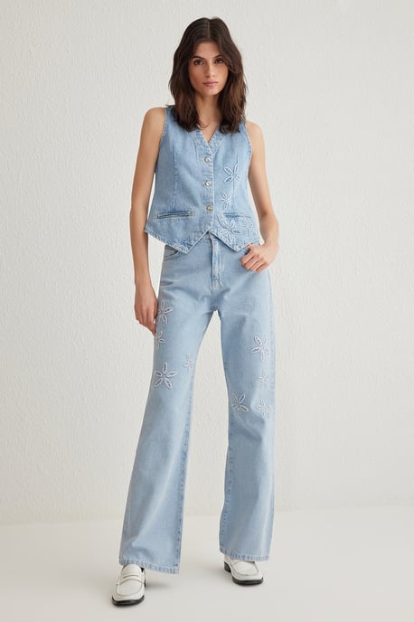 TRENDYOLMİLLA Dames Donkerblauw Bloemen Wijde pijp Hoge taille Jeans - Image 1