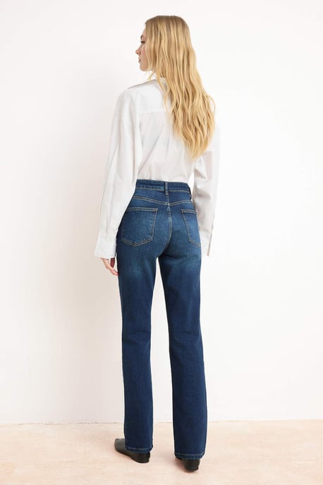 TRENDYOLMİLLA Women's Blue Plain Slim High Waist Jeans - Image 3