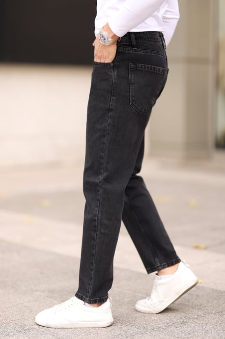 TRENDYOL MAN Men's Black Plain Boyfriend Normal waist Jeans - Image 3