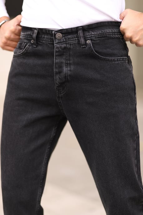 TRENDYOL MAN Men's Black Plain Boyfriend Normal waist Jeans - Image 4