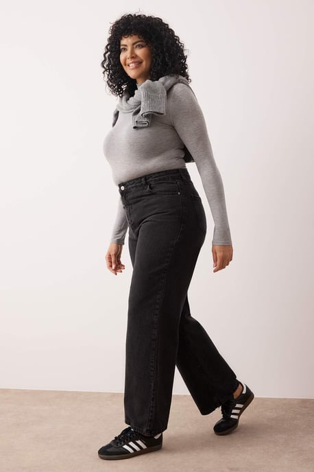 Trendyol Curve Dames Grijs Effen Wijde pijp Hoge taille Grote maten Jeans - Image 6