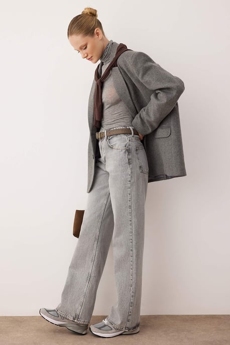 TRENDYOLMİLLA Dames Grijs Effen Wijde pijp Hoge taille Jeans - Image 4