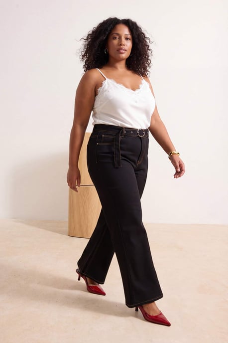 Trendyol Curve Dames Zwart Effen Hoge taille Grote maten Jeans - Image 6