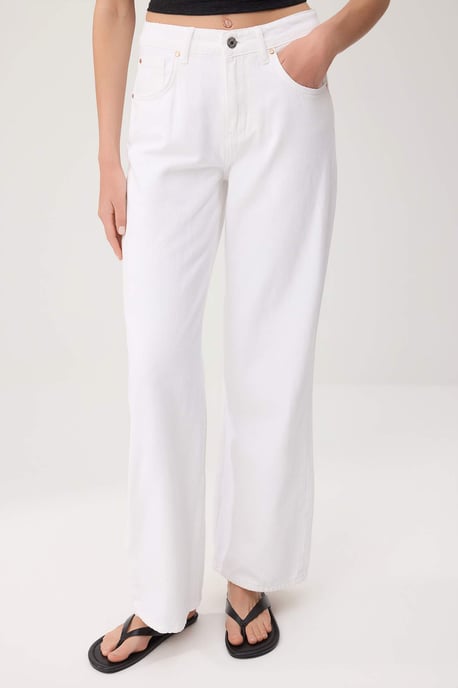 TRENDYOLMİLLA Dames Wit Effen Wijde pijp Hoge taille Jeans - Image 2