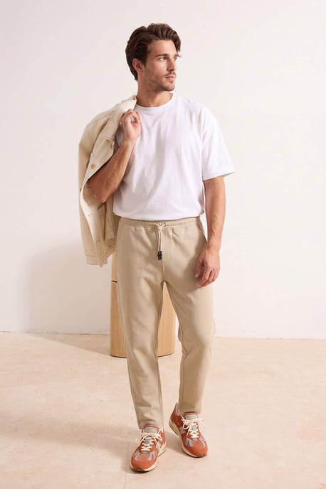 TRENDYOL MAN Men's Beige Plain Regular fit Normal waist Jeans - Image 6