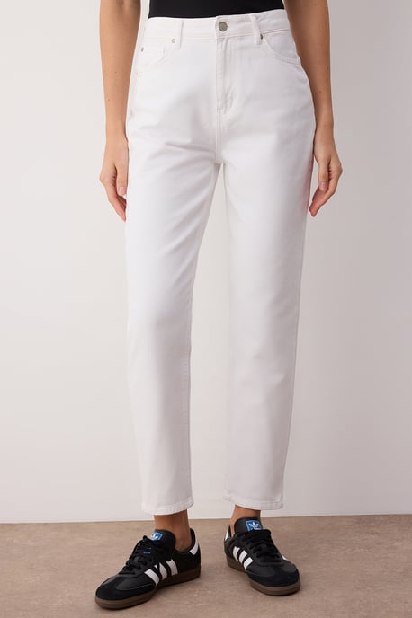 TRENDYOLMİLLA Dames Wit Effen Mom Hoge taille Jeans - Image 2