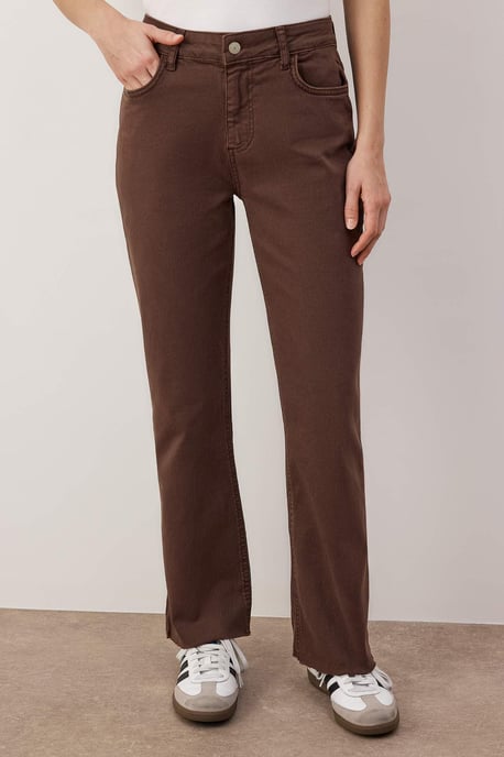 TRENDYOLMİLLA Women's Brown Plain Straight High Waist Jeans - Image 2
