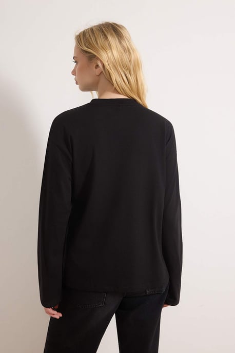 TRENDYOLMİLLA Dam Svart Enfärgad Lång Relaxed fit T-shirts - Image 3