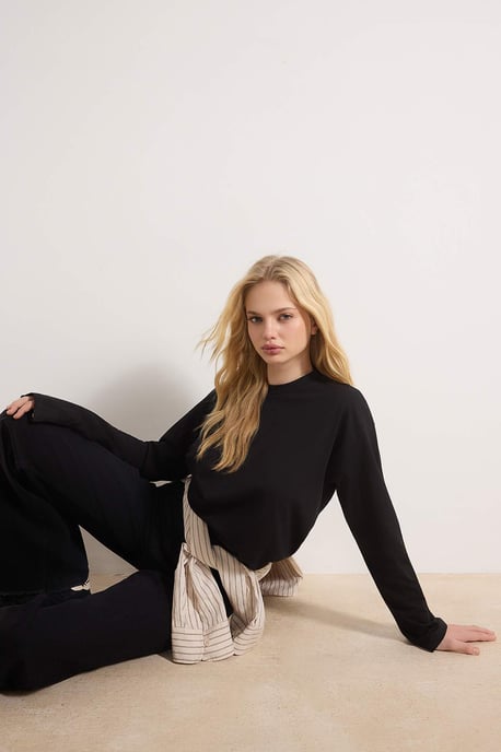 TRENDYOLMİLLA Dam Svart Enfärgad Lång Relaxed fit T-shirts - Image 6