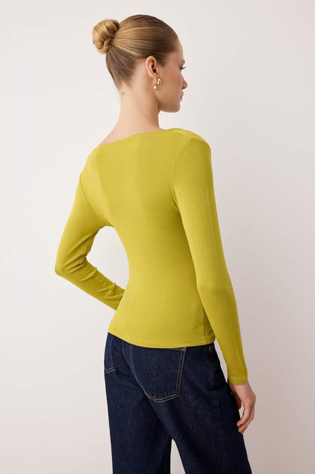 TRENDYOLMİLLA Dames Groen Effen Lang Getailleerd Blouses - Image 3