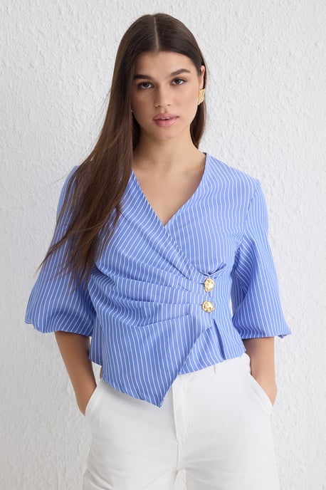 TRENDYOLMİLLA Dames Blauw Gestreept Driekwart mouw Getailleerd Blouses - Image 1