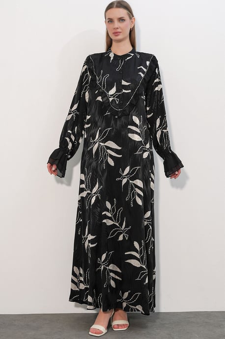 Floral Crew Neck Maxi Dress - Image 3