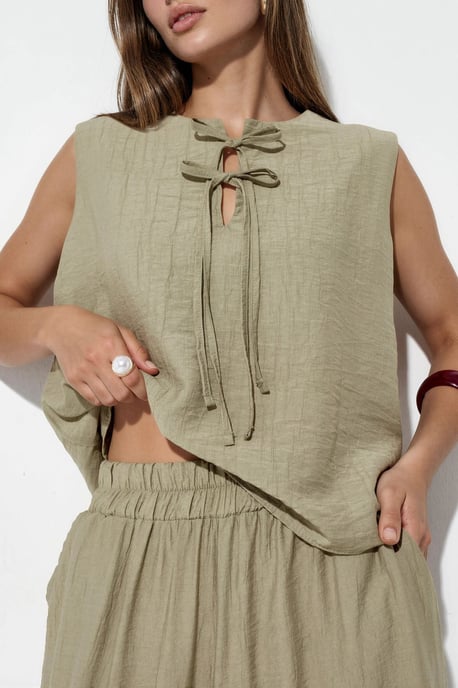 Viscose Blend Blouse with Tie Detail & Elastic Waist Pants Set - Image 4