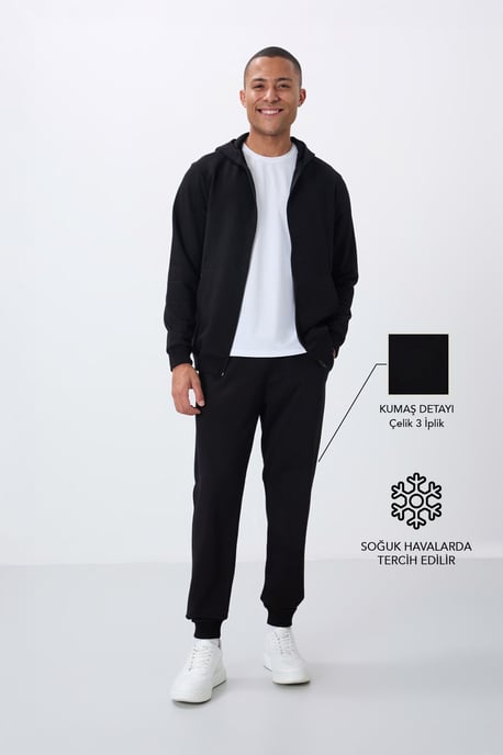 Tommy Life Herenhoodie en broek als set - Image 1