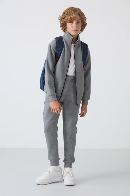 Youth Active Set - Image 1