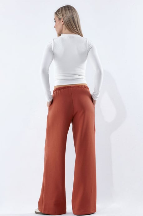 Wide Jogger Pants - Image 4