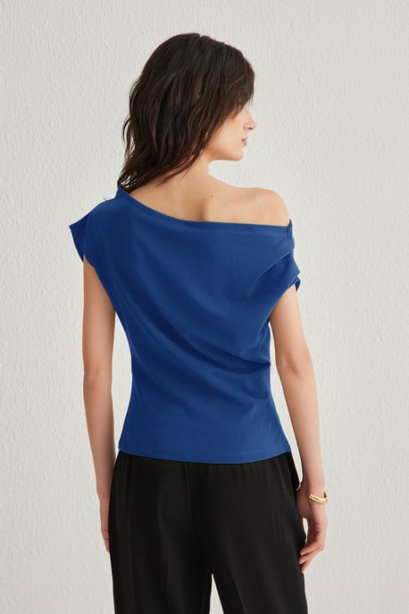 TRENDYOLMİLLA Dames Donkerblauw Effen Kort Regular fit Blouses - Image 4
