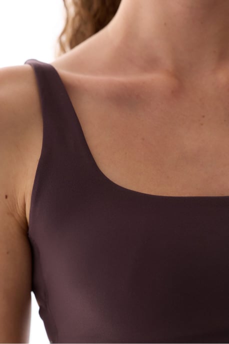 Light Support Removable Padded Cross Back Sports Bra - Image 4