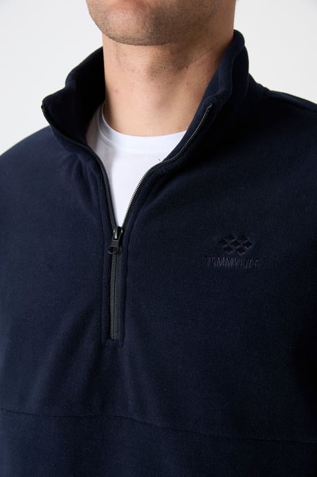 Men's Slim Fit Half-zip Plush Sweatshirt - Image 4