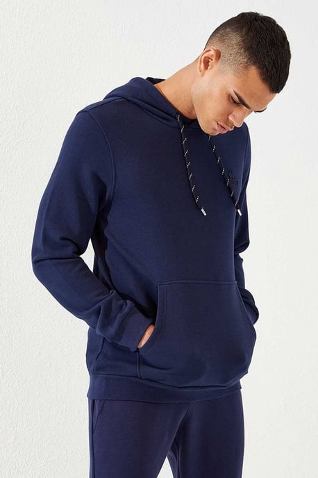 Men's Solid Hooded Sweatshirt With Pocket - Image 2