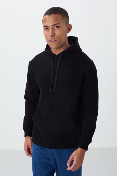 Men's Solid Hooded Sweatshirt With Pocket - Image 4