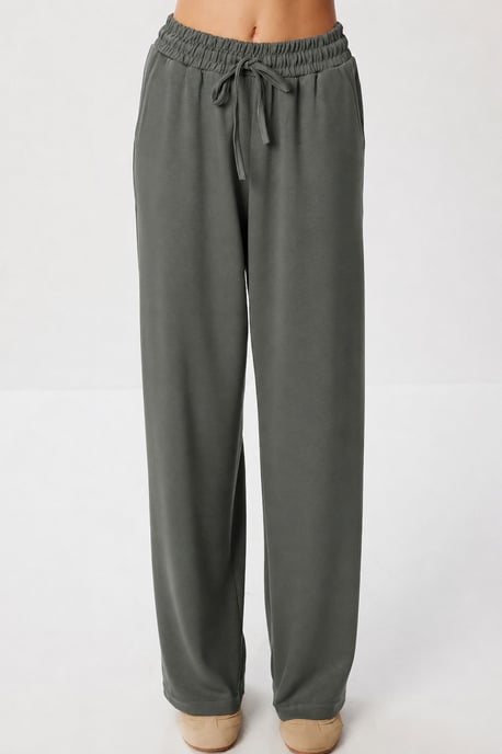 Tweedelige set met wijde pijpen en blouse met ronde hals - Image 5