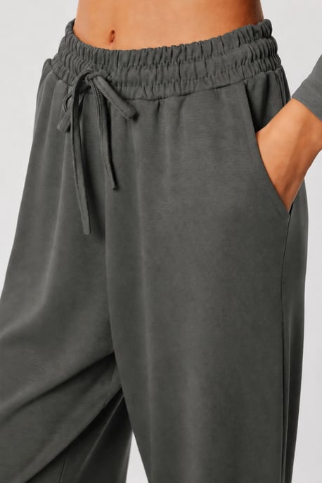 Tweedelige set met wijde pijpen en blouse met ronde hals - Image 6